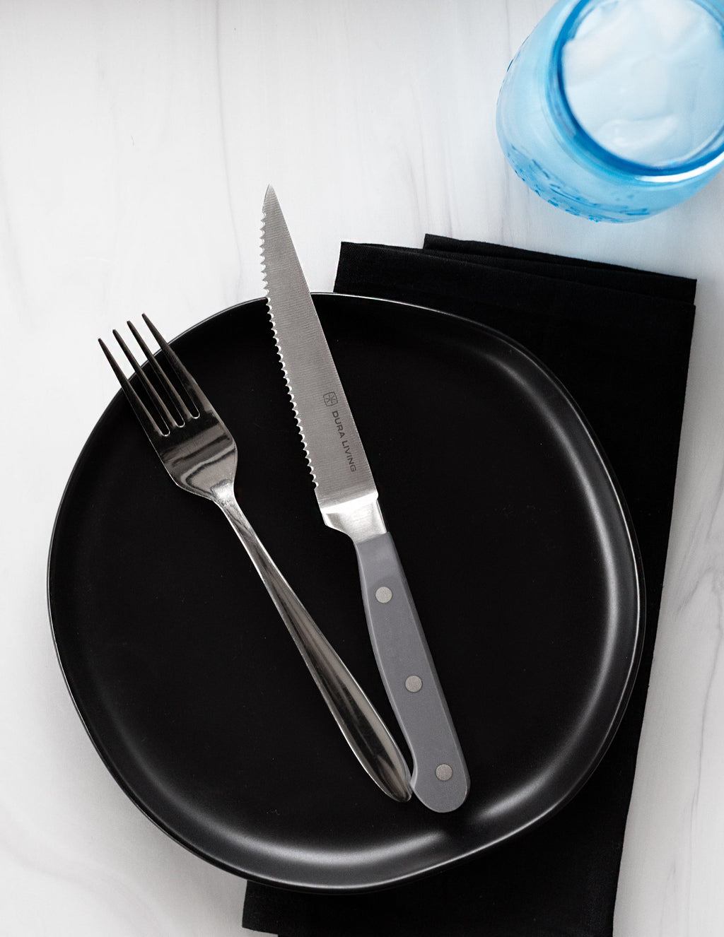 Superior Set of 4 Steak Knives - Gray