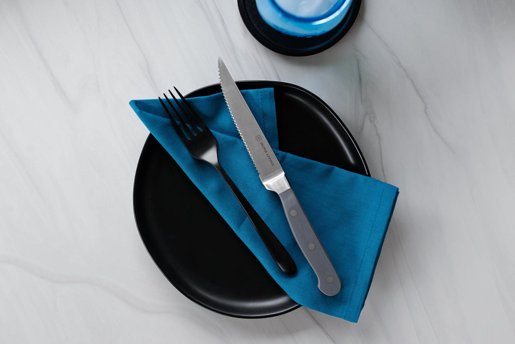 Superior Set of 4 Steak Knives - Gray